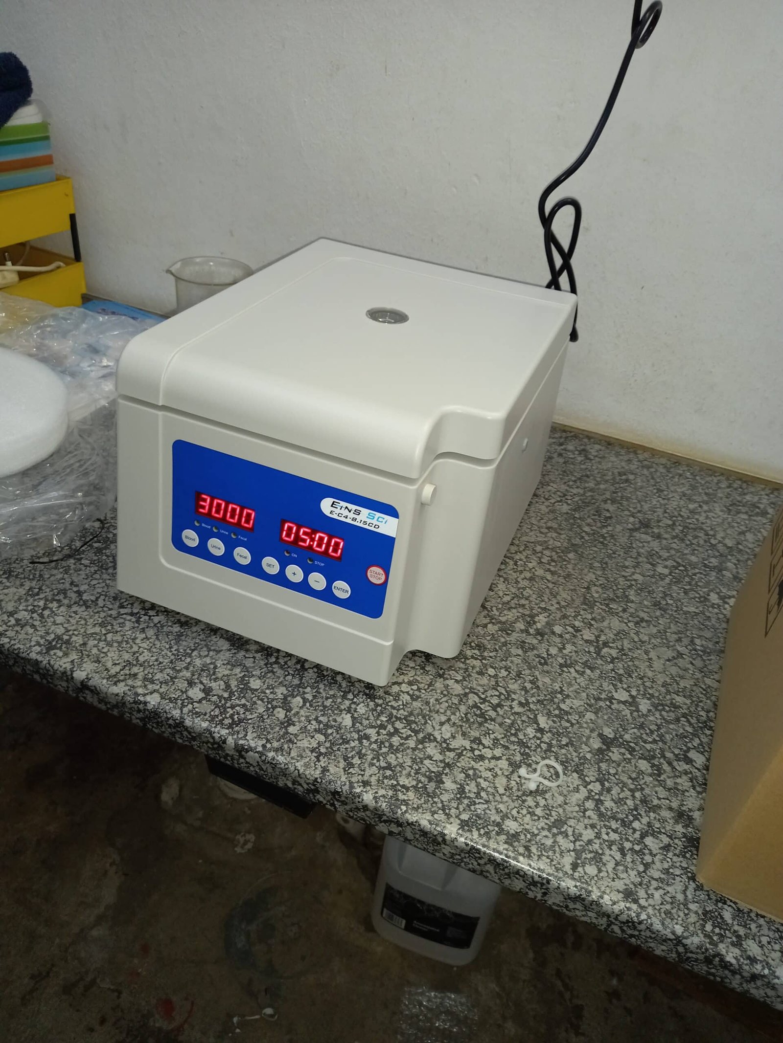 Advanced Clinical Centrifuge (E-C4.5-8.15CD) view 2